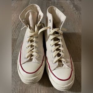 W 10/ m 8 converse high top sneaker